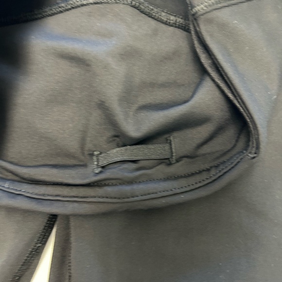 Lululemon Cropped Running Leggings - Size 6 - Picture 3 of 13